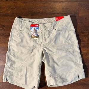 The North Face Women's Hiking Utility Shorts - NWT size 10